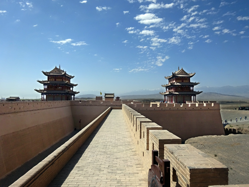 4.1嘉峪关城5.jpg